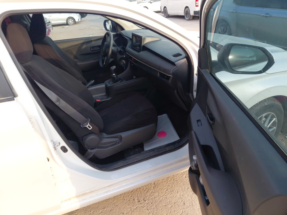 Toyota Yaris Y 2024 image