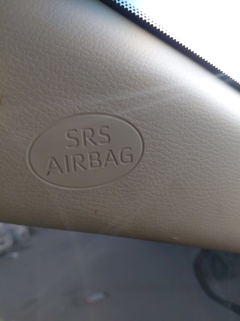 Toyota Camry GLE 2020 image