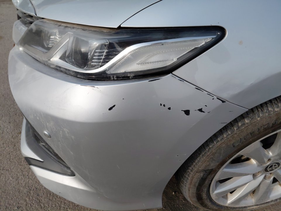 Toyota Camry GLE 2020 image