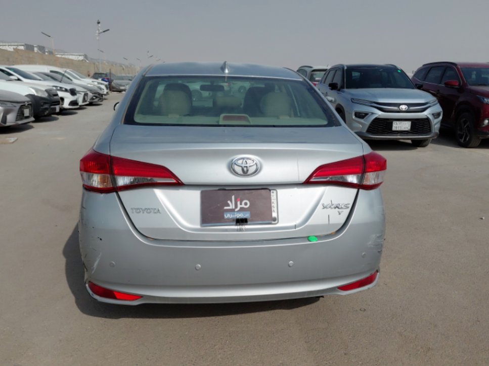 Toyota Yaris Y 2021 image