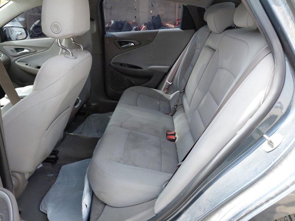 Chevrolet  Malibu ال اس 2020 image