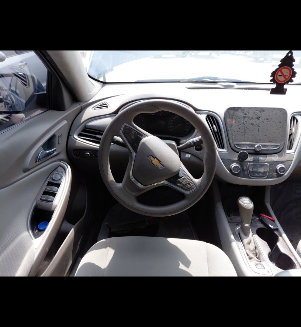 Chevrolet  Malibu ال اس 2020 image