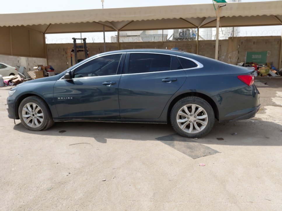 Chevrolet  Malibu ال اس 2020 image