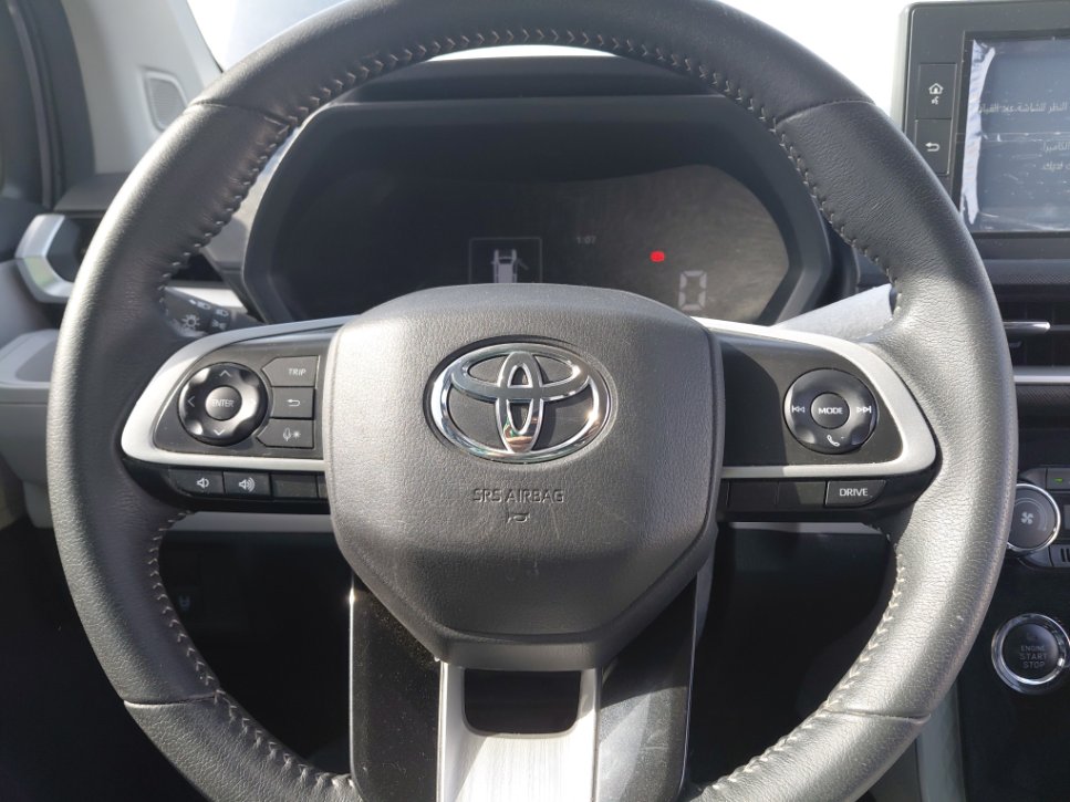 تويوتا فيلوز GLX 2024 image