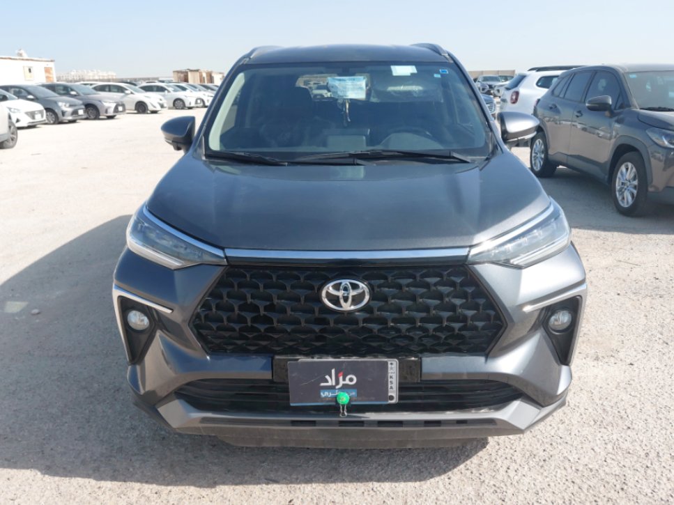 تويوتا فيلوز GLX 2024