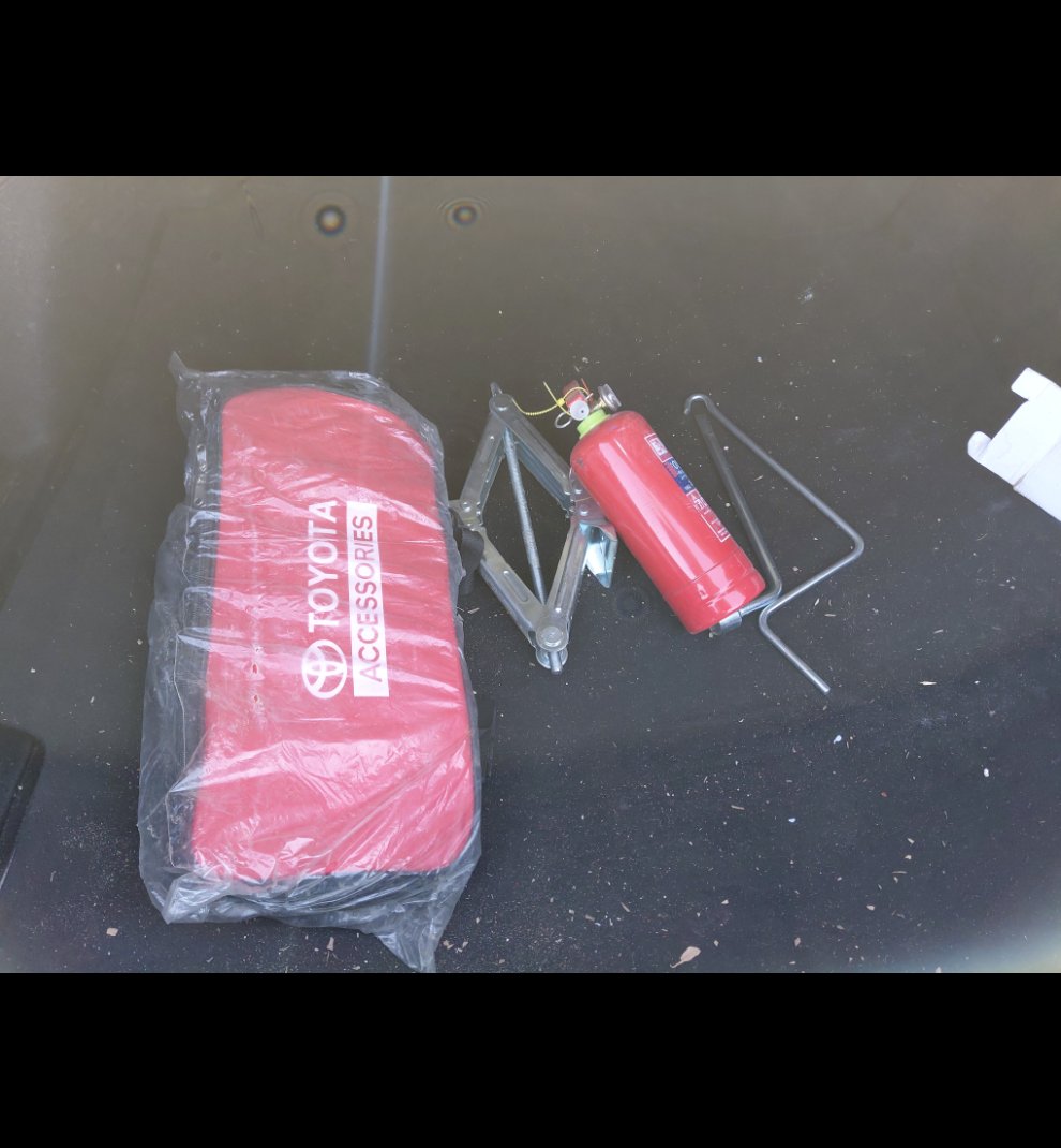 Toyota Yaris YX 2024 image