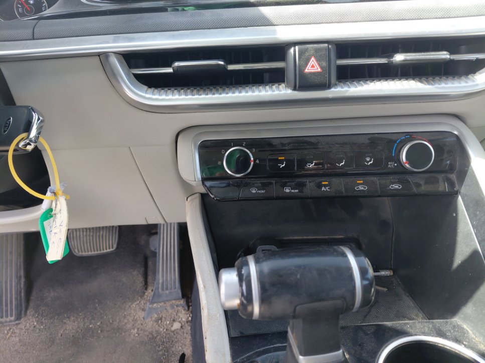 كيا K5 ال اكس 2021 image