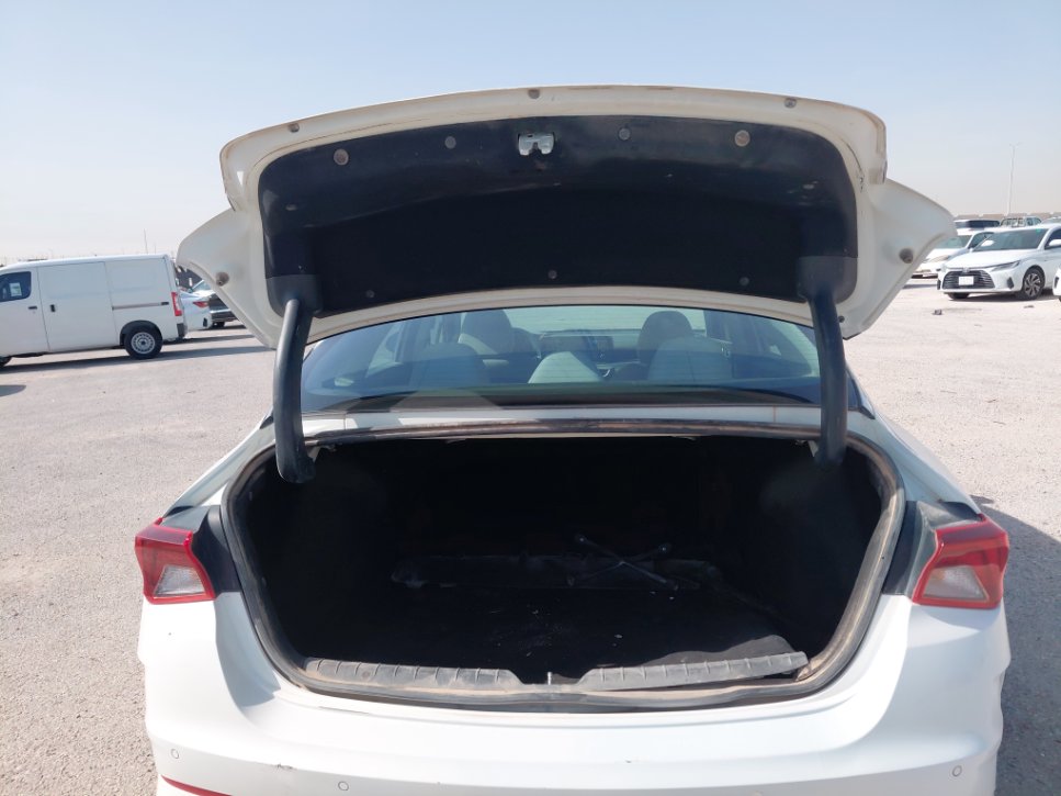 كيا K5 ال اكس 2021 image