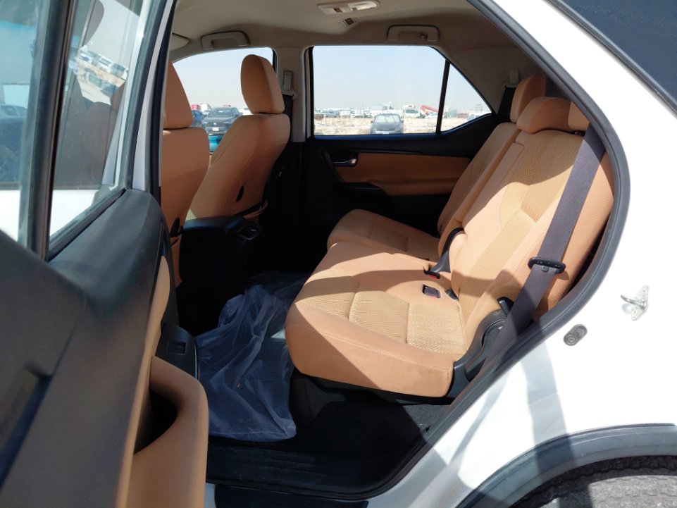 Toyota Fortuner  جي اكس 2 - رياضيه  2018 image