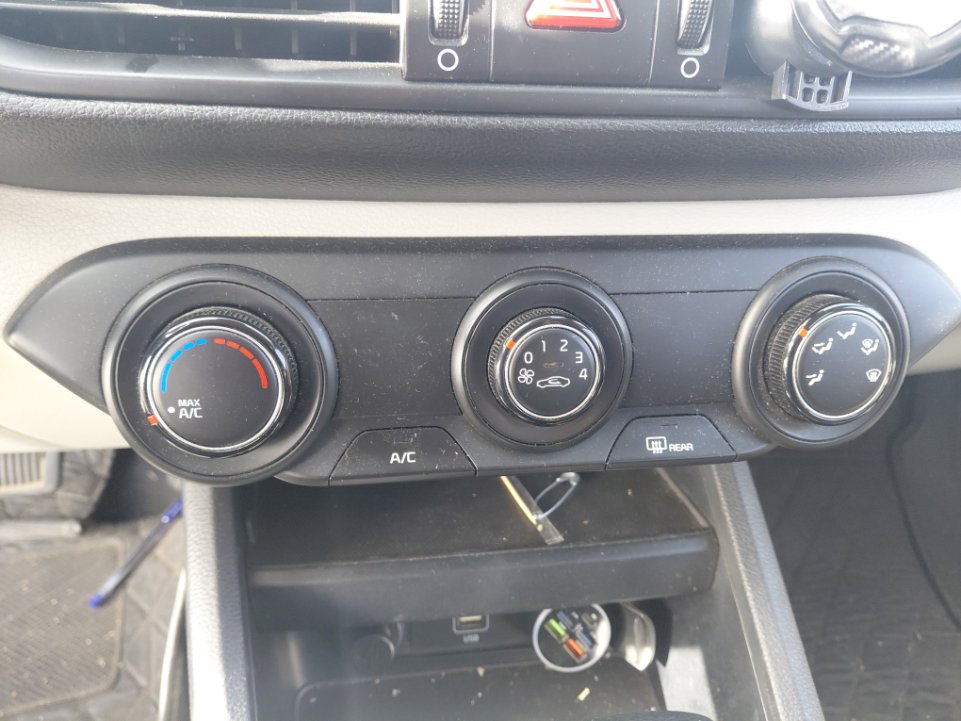 KIA Cerato LX  2023 image