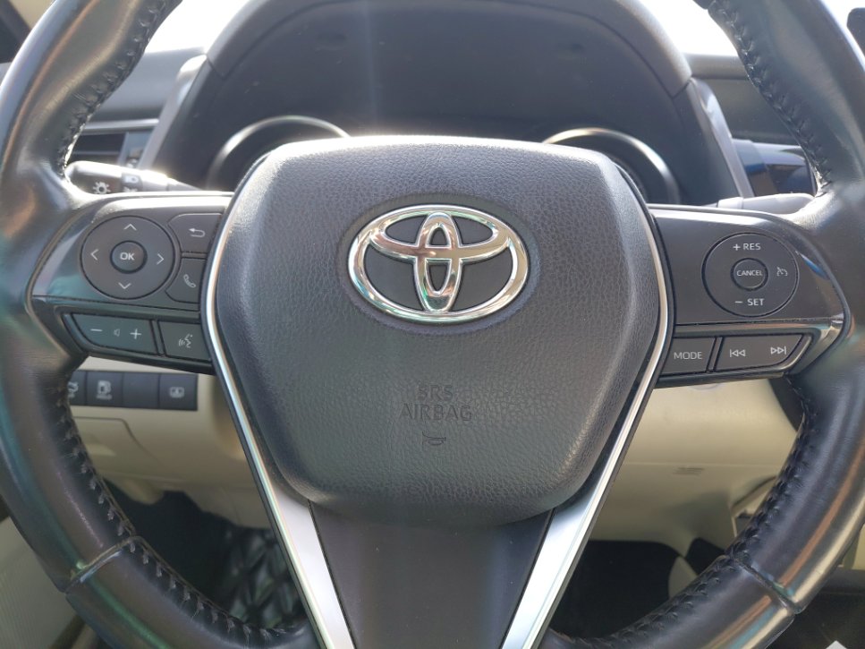 تويوتا كامري GLE HEV  2023 image