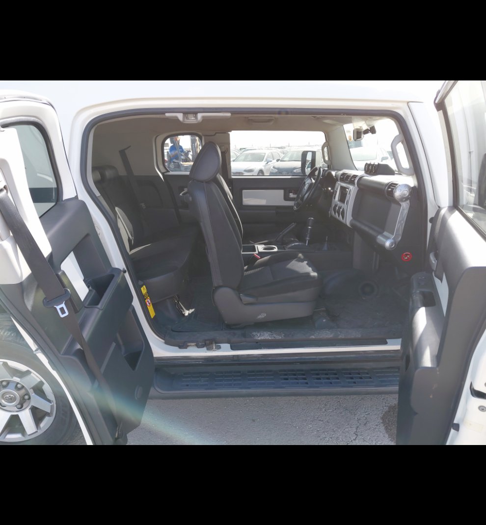 تويوتا إف جي كروزر 1 Sport  2023 image