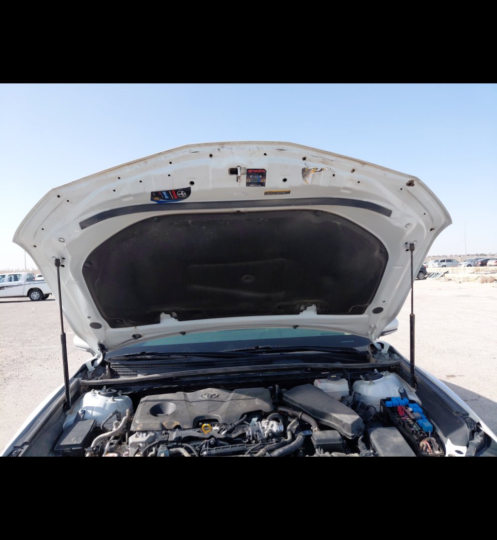 تويوتا كامري GLE HEV  2023 image