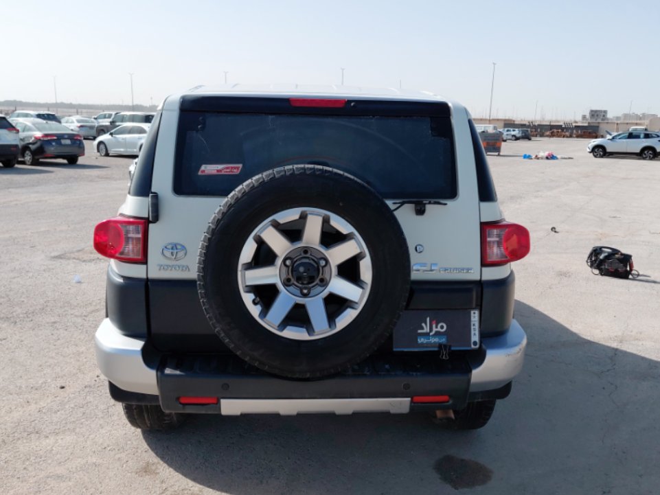 تويوتا إف جي كروزر 1 Sport  2023 image