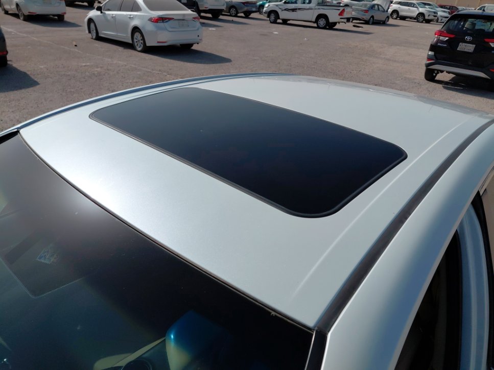 تويوتا كامري GLE HEV  2023 image