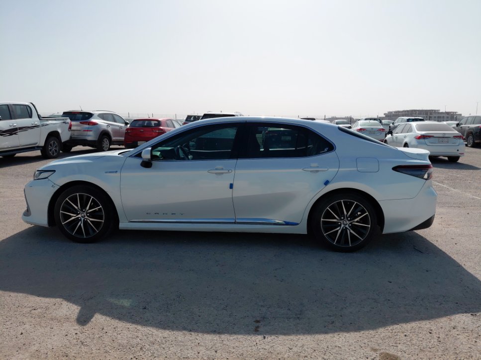 تويوتا كامري GLE HEV  2023 image