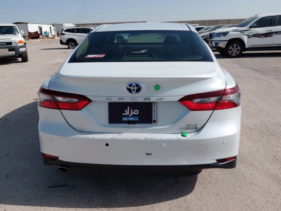 تويوتا كامري GLE HEV  2023 image