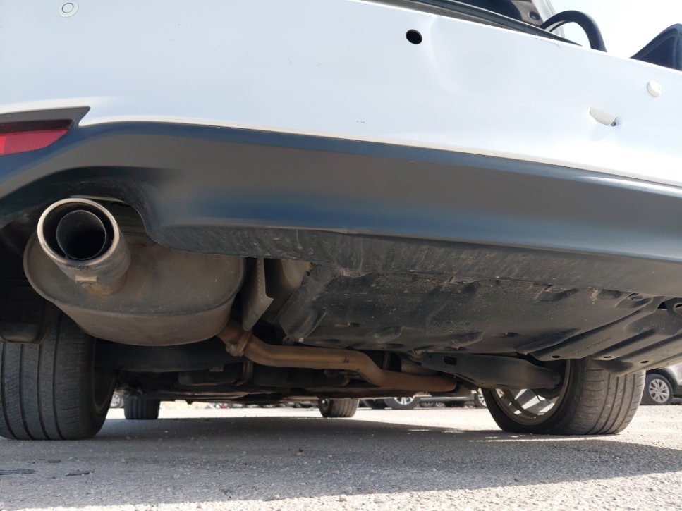 تويوتا كامري GLE HEV  2023 image