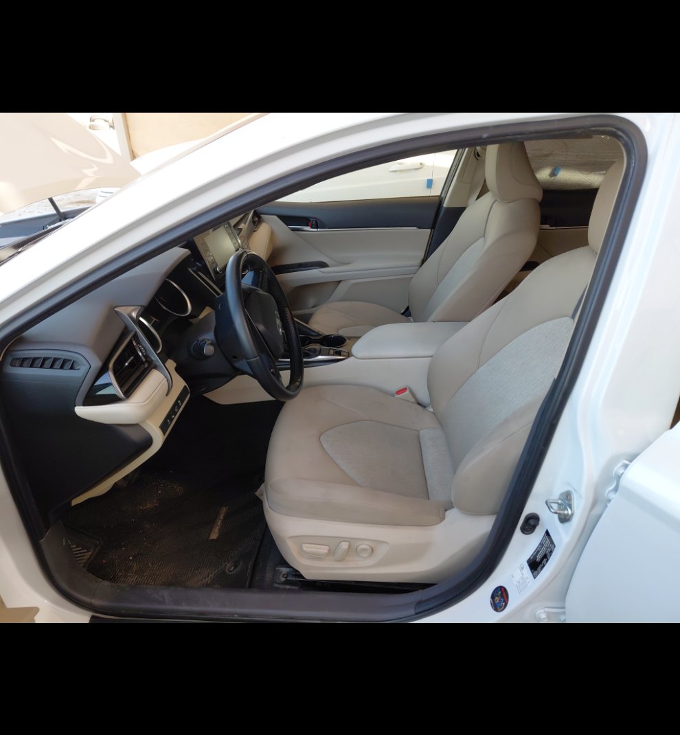 Toyota Camry GLE 2024 image