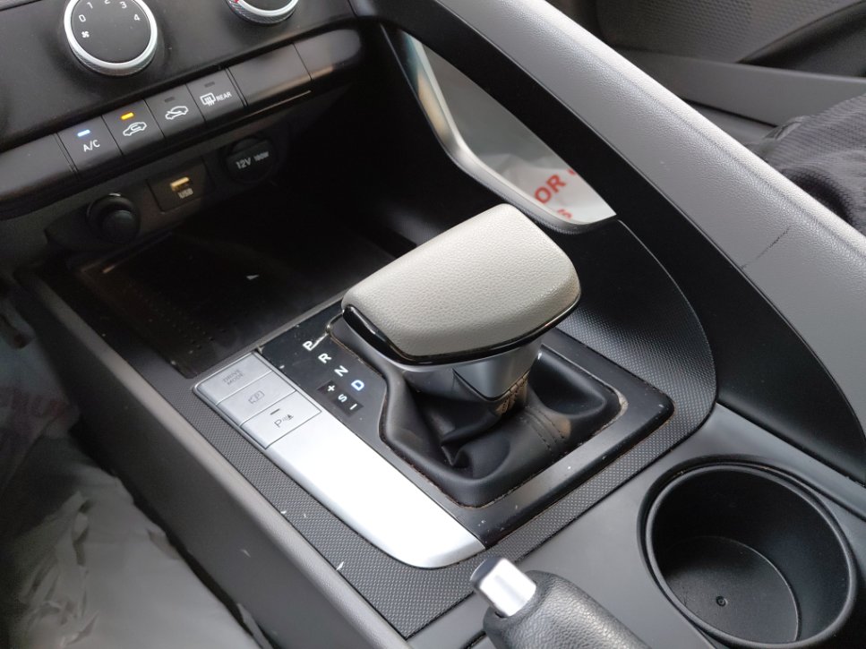 هيونداي إلنترا سمارت 2023 image