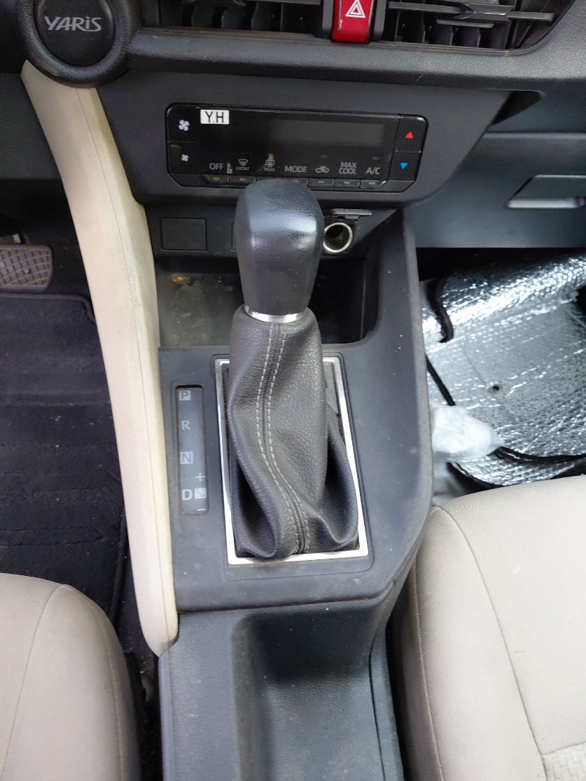 Toyota Yaris Y 2024 image