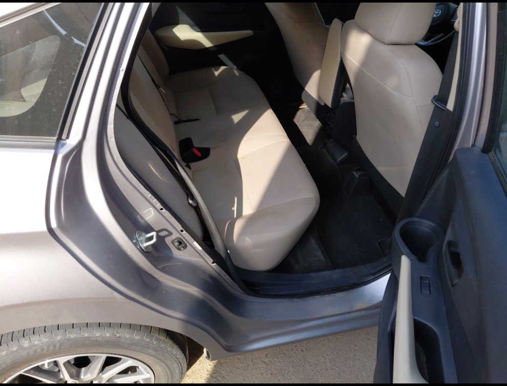 Toyota Yaris Y 2024 image