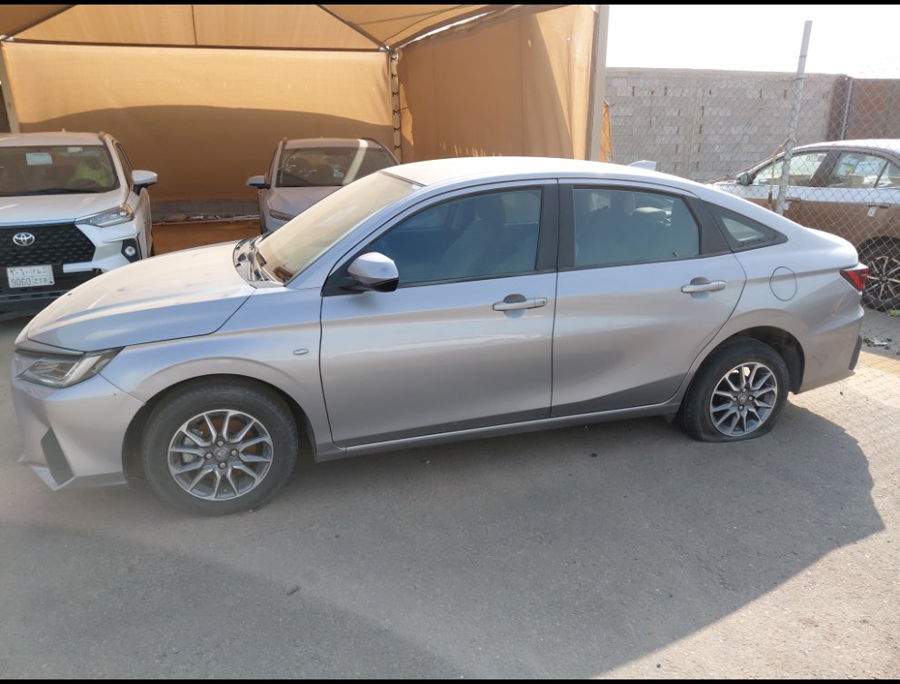 Toyota Yaris Y 2024 image