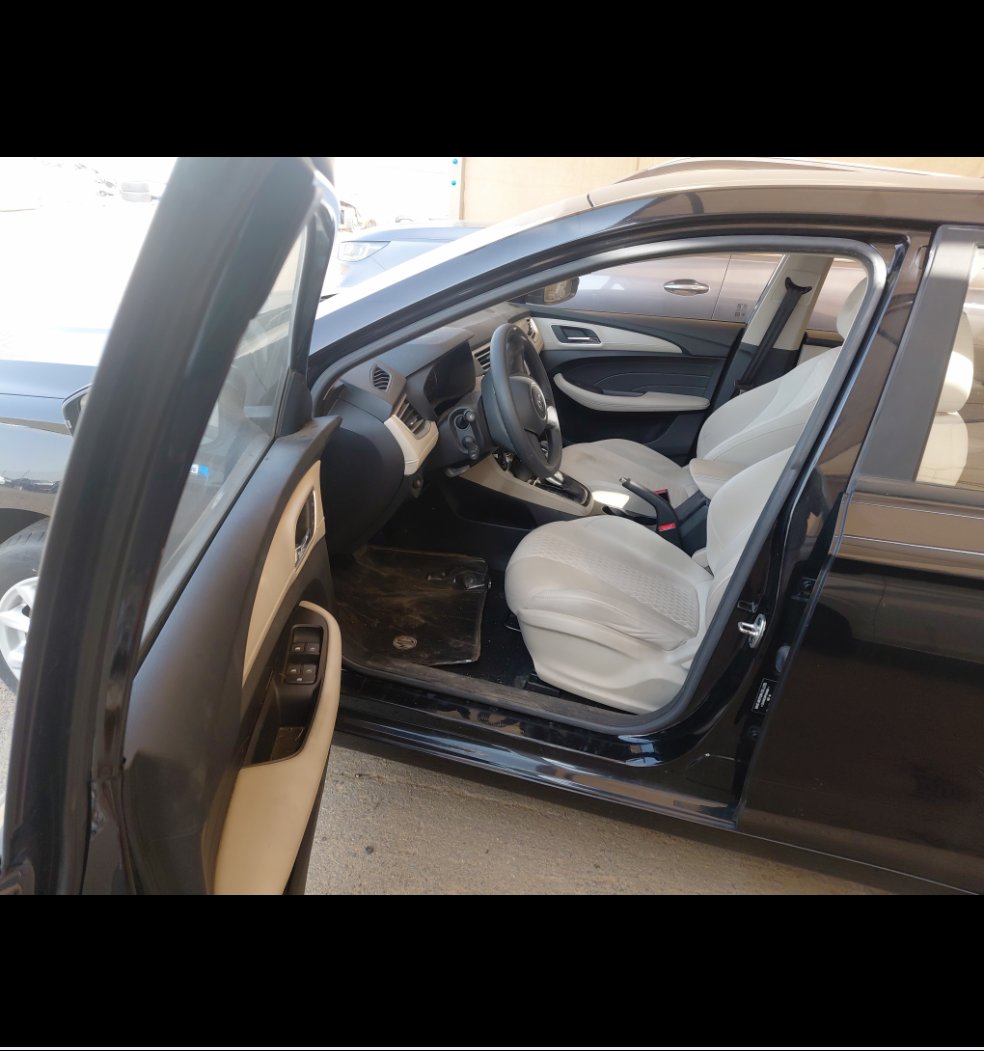 إم جي 5 عادي 2023 image