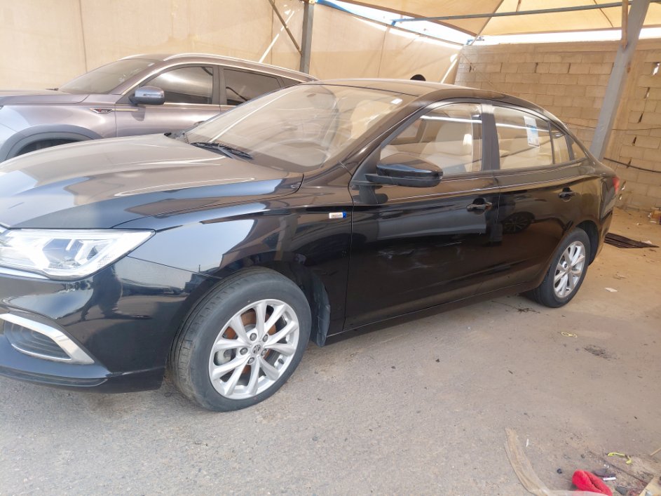 إم جي 5 عادي 2023 image