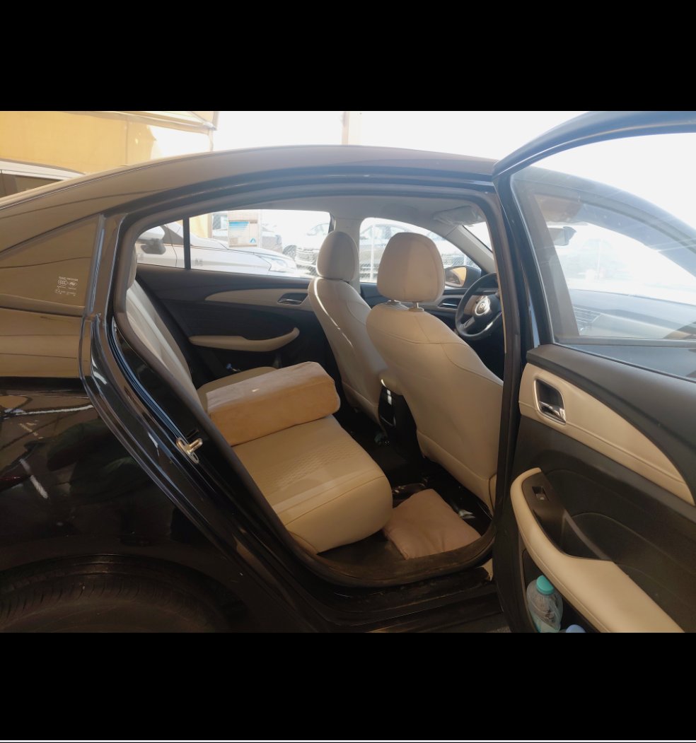 إم جي 5 عادي 2023 image