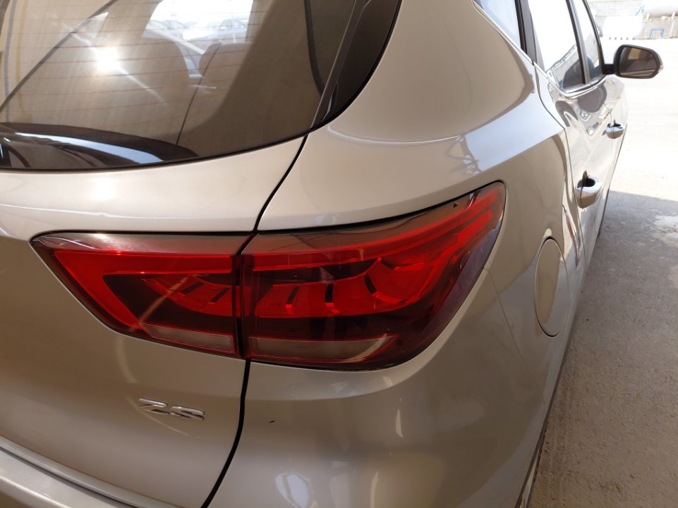 MG ZS عادي رياضية 2023 image