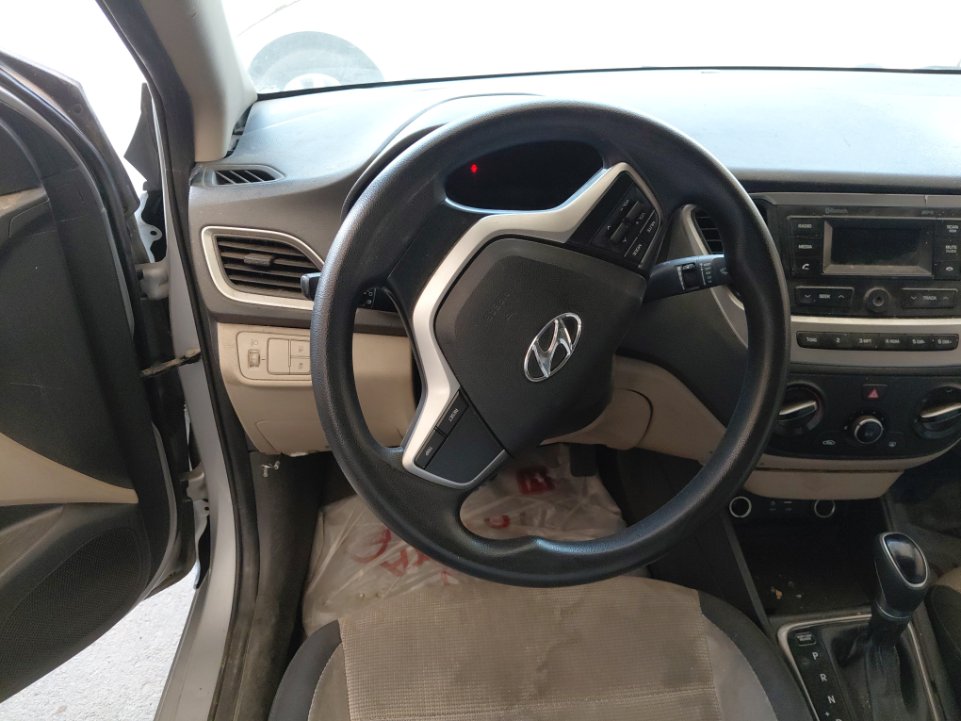 Hyundai Accent STD 2020 image