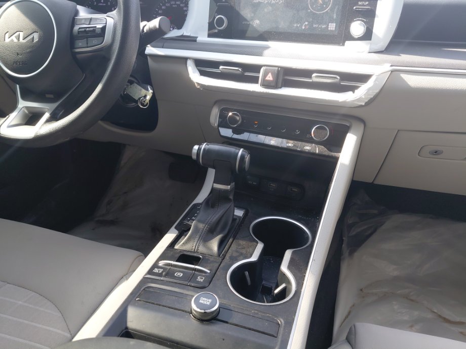 KIA K5 LX 2023 image