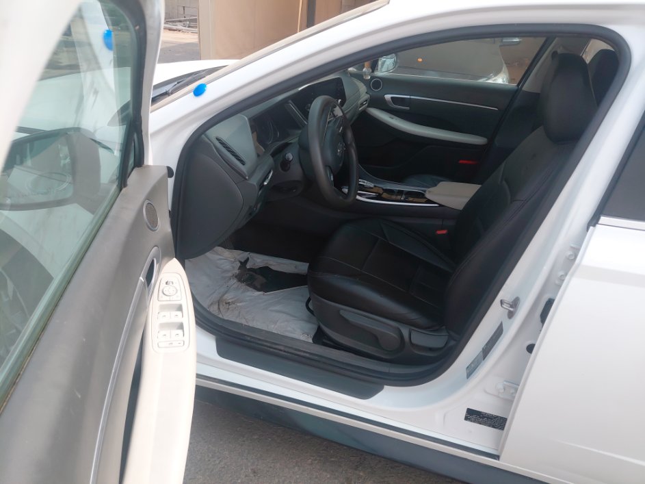 Hyundai Sonata GL 2023 image