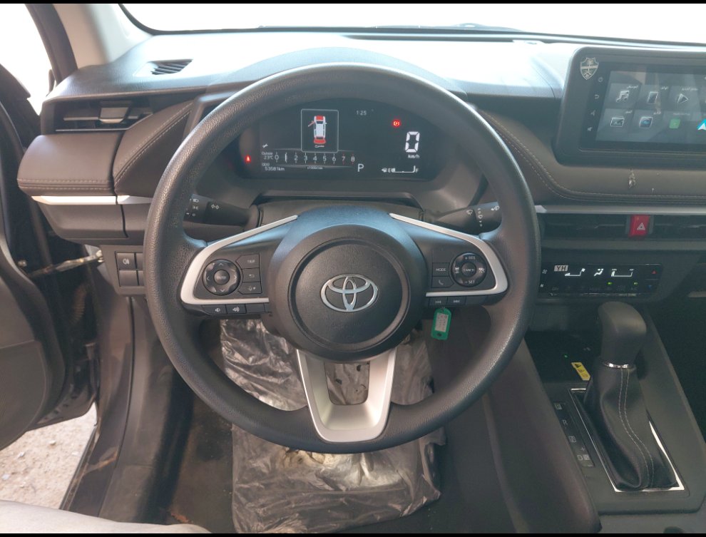 تويوتا يارس Y PLUS 2024 image