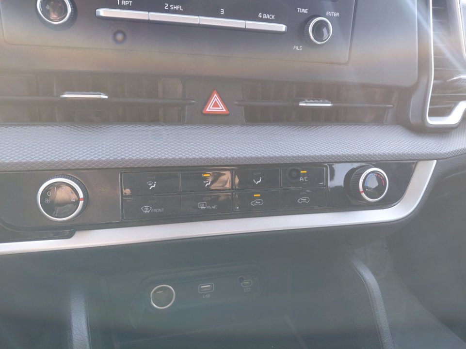 كيا سبورتاج QLE LX 4WD 2023 image