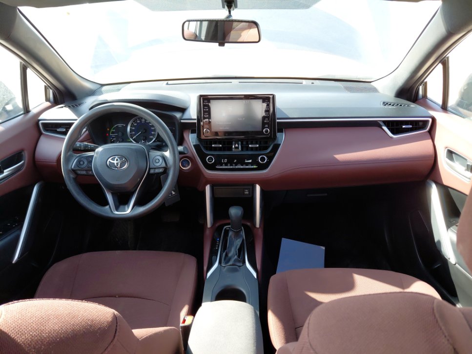 Toyota Corolla Cross AWD 2024 image