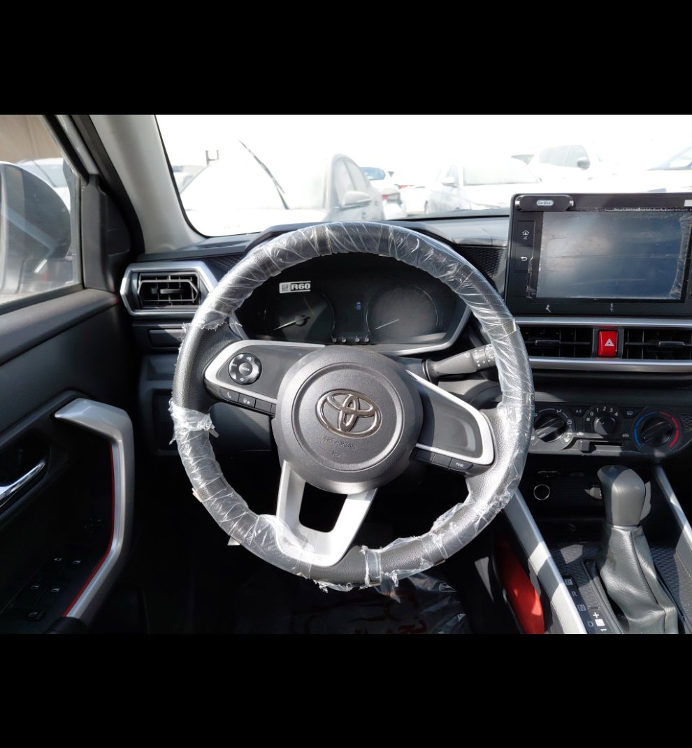 Toyota RAIZE XLE 2024 image