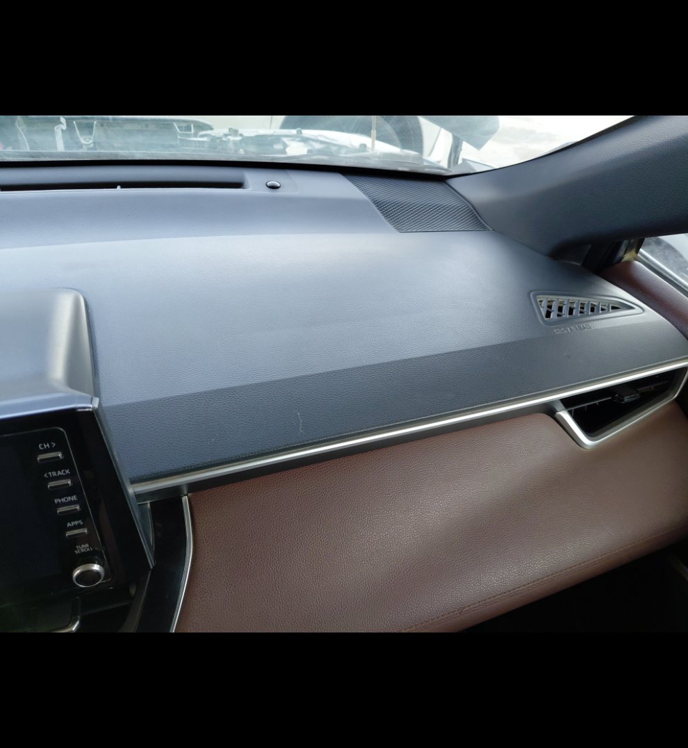 Toyota Corolla Cross LE HEV 2023 image