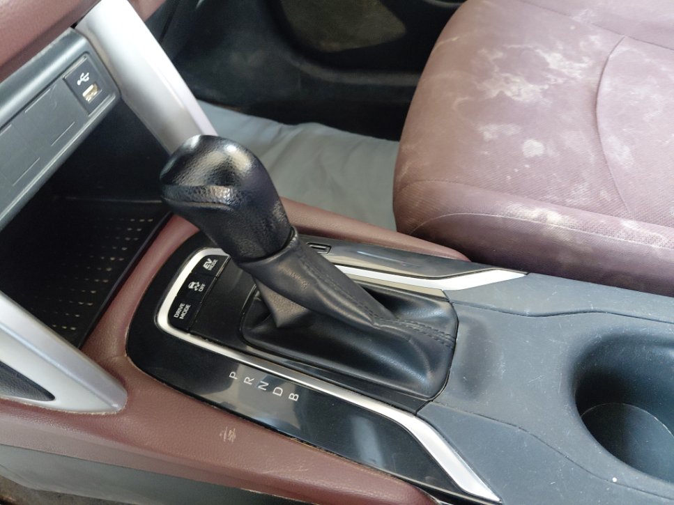 Toyota Corolla Cross LE HEV 2023 image