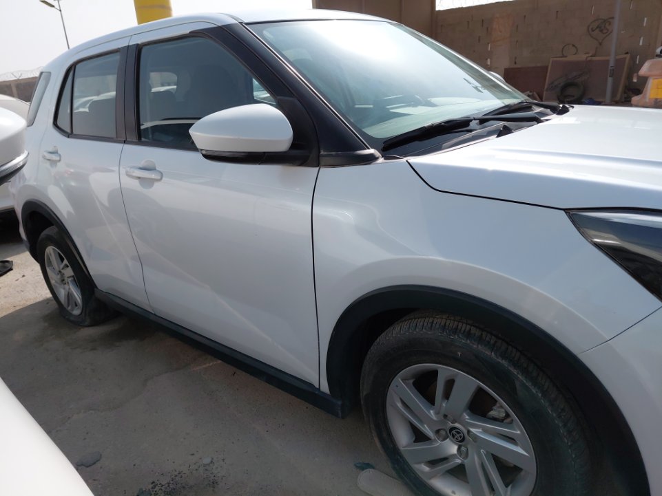 Toyota RAIZE XLE 2024 image