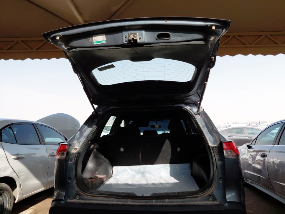 Toyota Corolla Cross LE HEV 2023 image