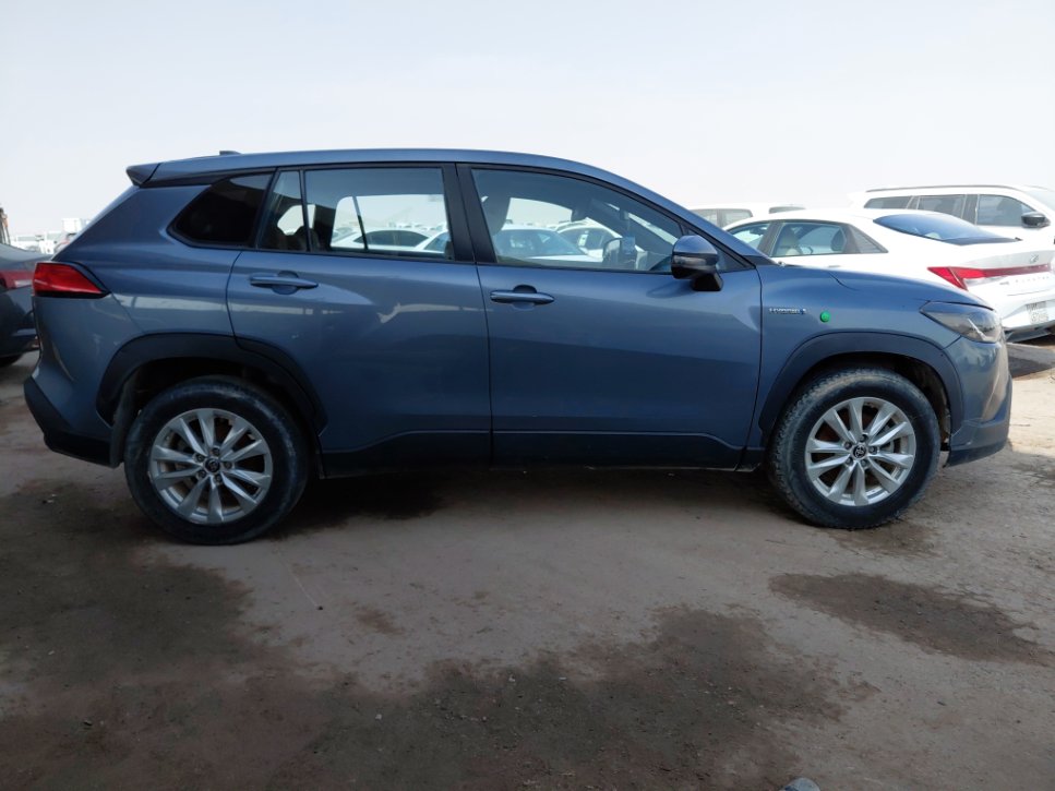 Toyota Corolla Cross LE HEV 2023 image