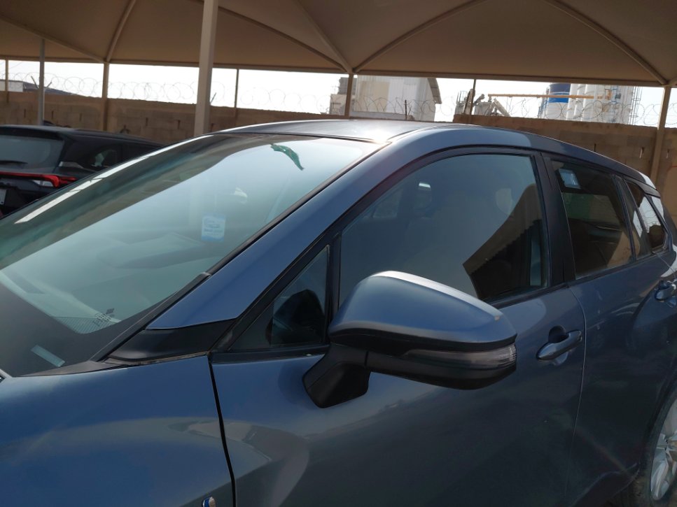 Toyota Corolla Cross LE HEV 2023 image