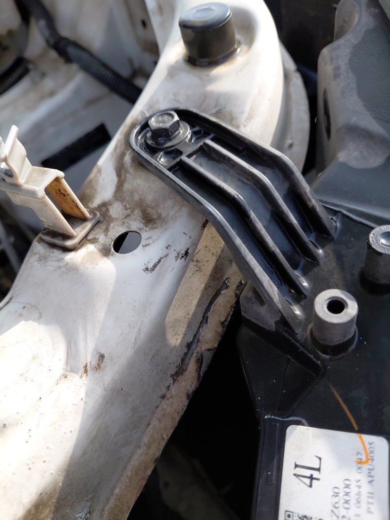 تويوتا راش GL 75 -  Sports 2022 image