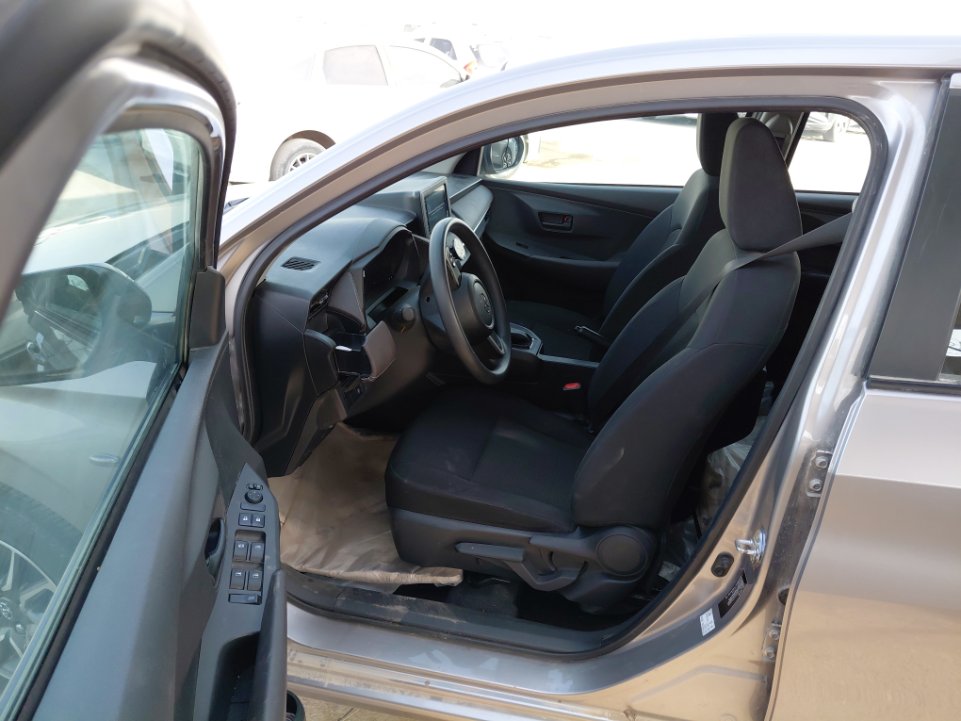 تويوتا يارس Y 2024 image