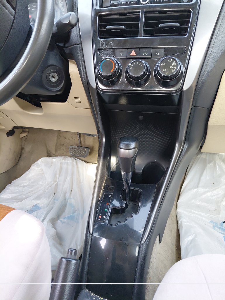 تويوتا يارس Y FLT 2021 image