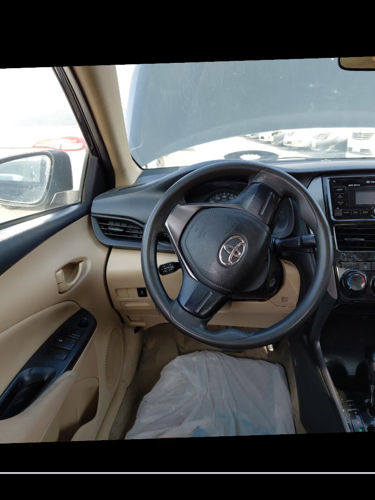 تويوتا يارس Y FLT 2021 image