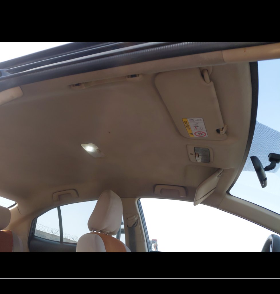 تويوتا يارس Y FLT 2021 image