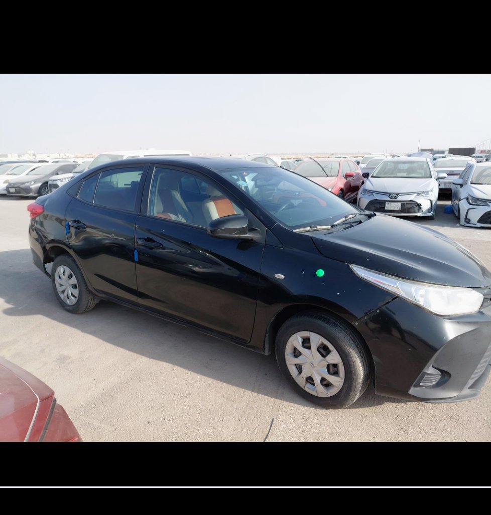 تويوتا يارس Y FLT 2021 image